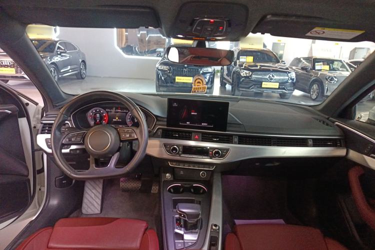 Used Audi A4L 2022 40 TFSI Luxury Dynamic Model
