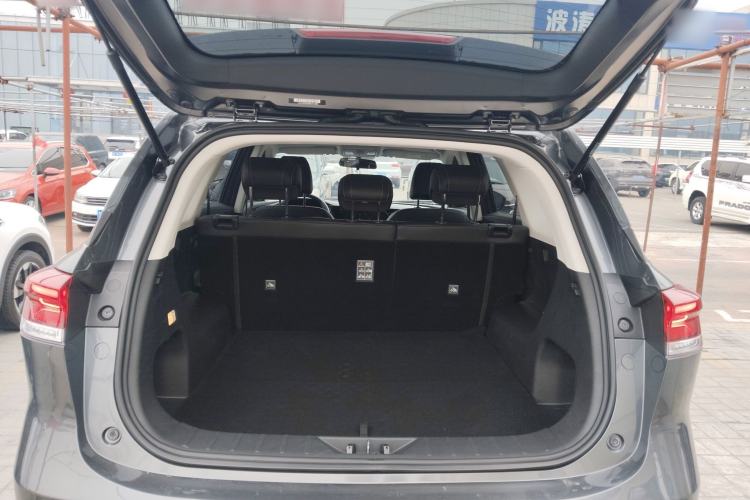 Used Oshan X7 PLUS 2022 1.5T Blue Whale Edition Automatic ZhiZun Model
