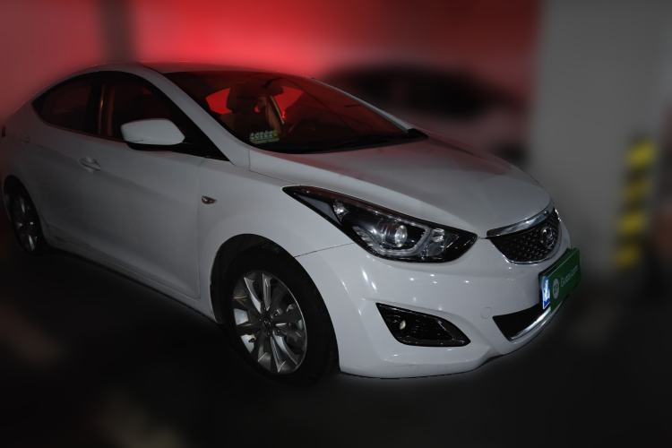 Used Hyundai Elantra (5th Generation / Langdong) 2016 1.6L Automatic Smart Version
