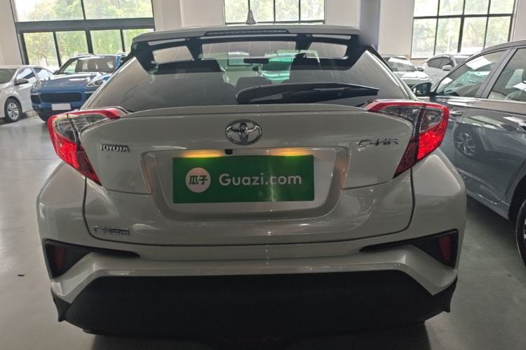 Used Toyota C-HR 2018 2.0L Leading with Sunroof China V Standard Rear