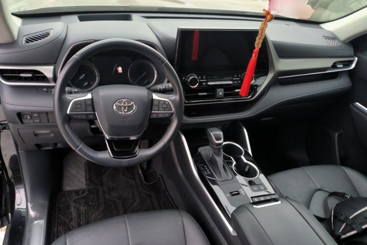 Used Toyota Highlander 2022 Dual-Engine 2.5L Four-Wheel Drive Prestige Version 7 Seats Center Console