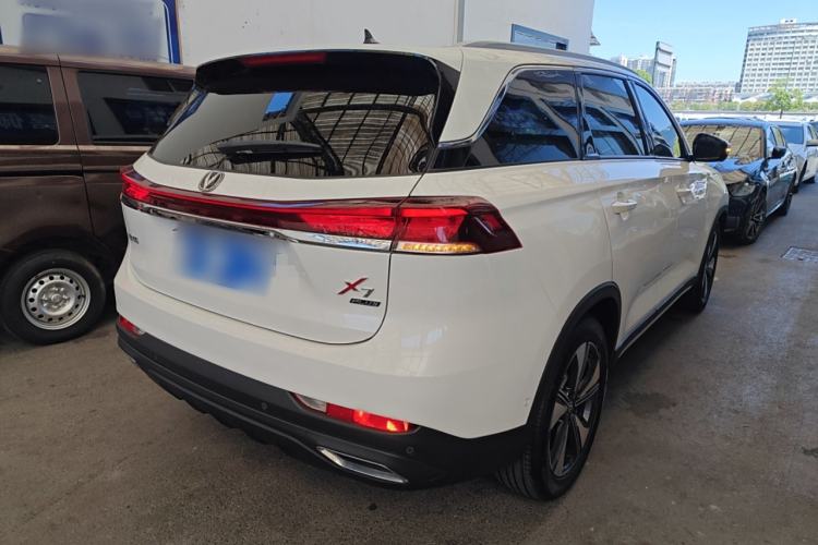 Used Changan X7 PLUS 2024 1.5T Automatic Luxury 7-Seater