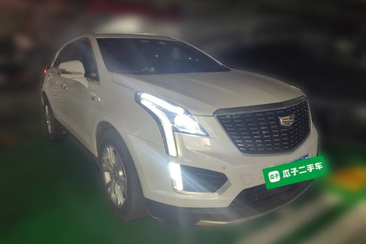 Used Cadillac XT5 2020 28T Tech Edition Front Right 45 Deg