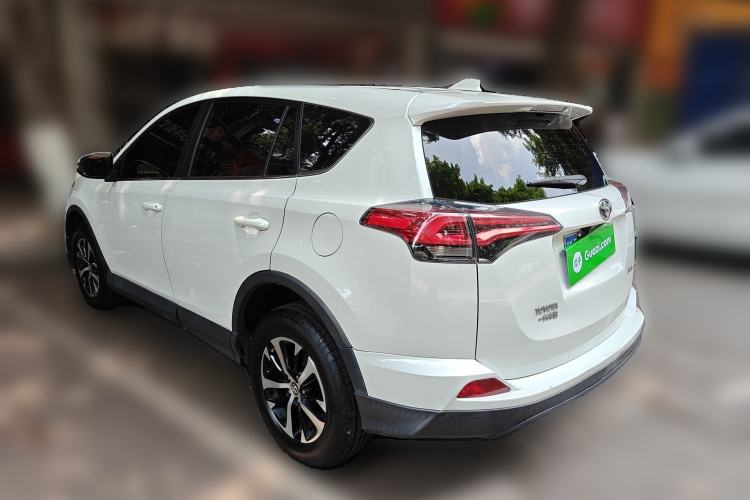 Used Toyota RAV4 2016 2.0L CVT Two-Wheel Drive Urban Edition China V Standard