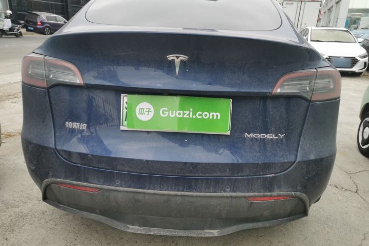 Used Tesla Model Y 2021 Long-Range All-Wheel-Drive Version
