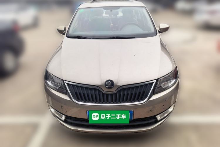 Used Skoda Rapid 2013 1.6L Automatic Smart Selection Model Front