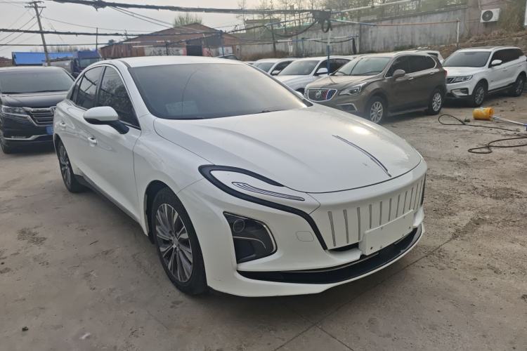 Used Hongqi E-QM5 2022 431 km Charge & Enjoy Edition
