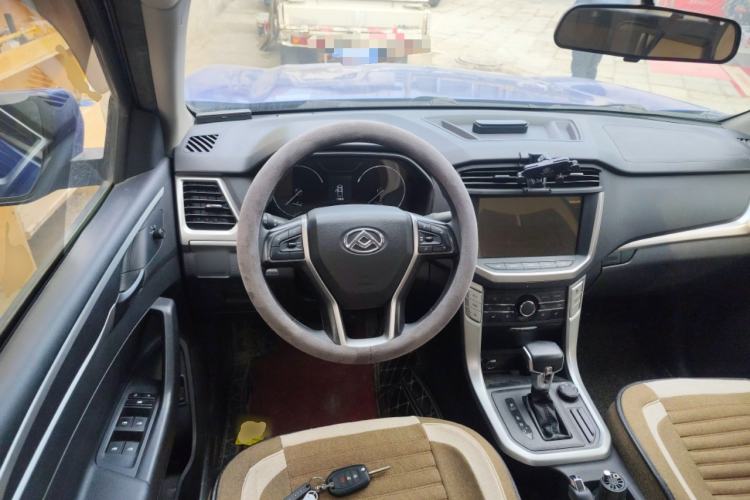 Used SAIC MAXUS T60 2017 2.0T Gasoline Automatic 4x4 High-Ride Elite Standard Cabin Steering Wheel