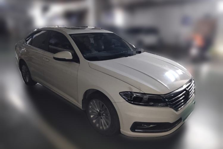 Used Volkswagen Lavida 2021 280TSI DSG Comfort Edition Front Right 45 Deg