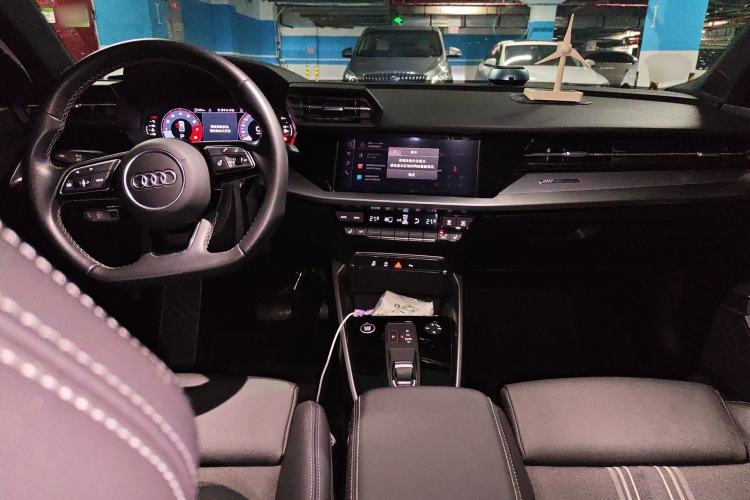 Used Audi A3 2022 A3L Limousine 35 TFSI Fashion Sport Model Center Console