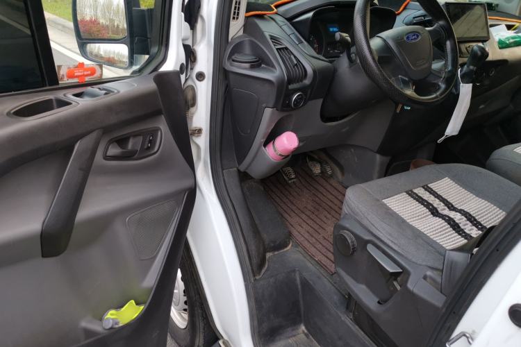 Used Ford Transit 2017 2.0T Diesel Multi-Purpose Commercial Vehicle Short Wheelbase Low Roof China V Standard
