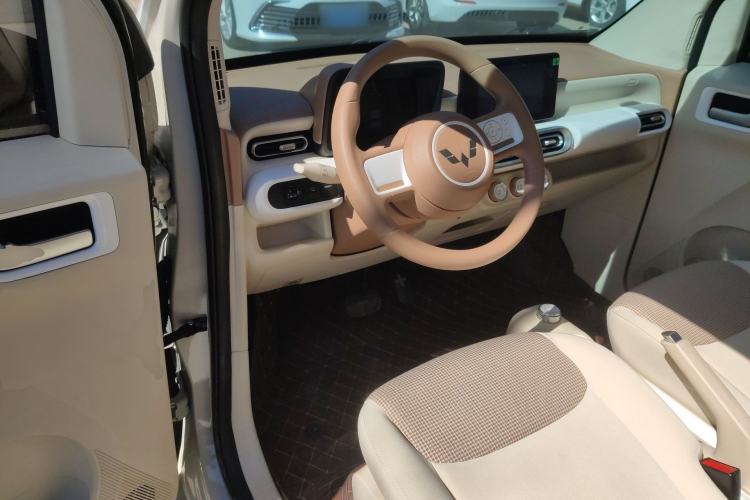 Used Wuling Hongguang MINIEV 2024 3rd Generation 170 km Steering Wheel