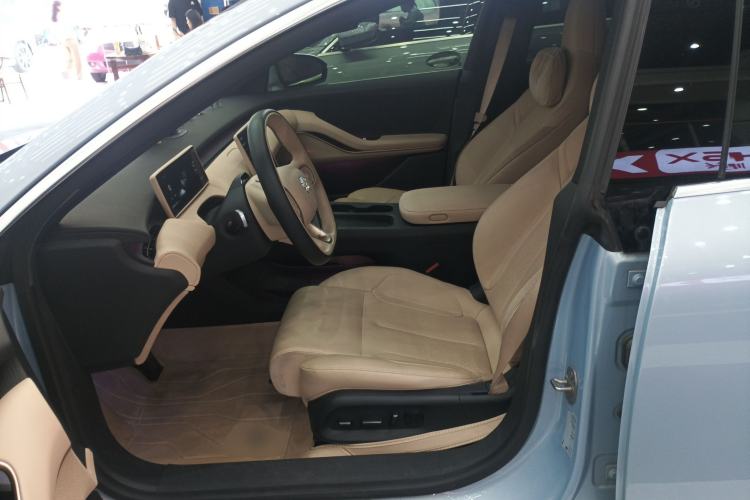 Used Nio ET5T 2023 75 kWh Touring Left Front Seat