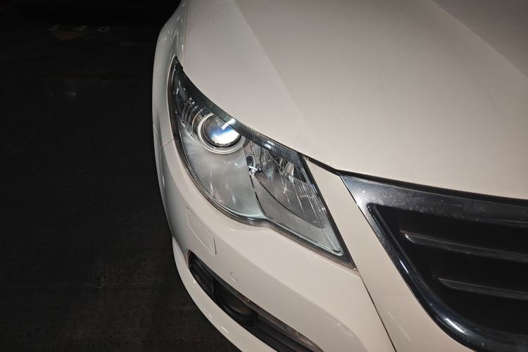 Used Volkswagen FAW-Volkswagen CC 2012 1.8TSI Luxury Model Right Front Headlight