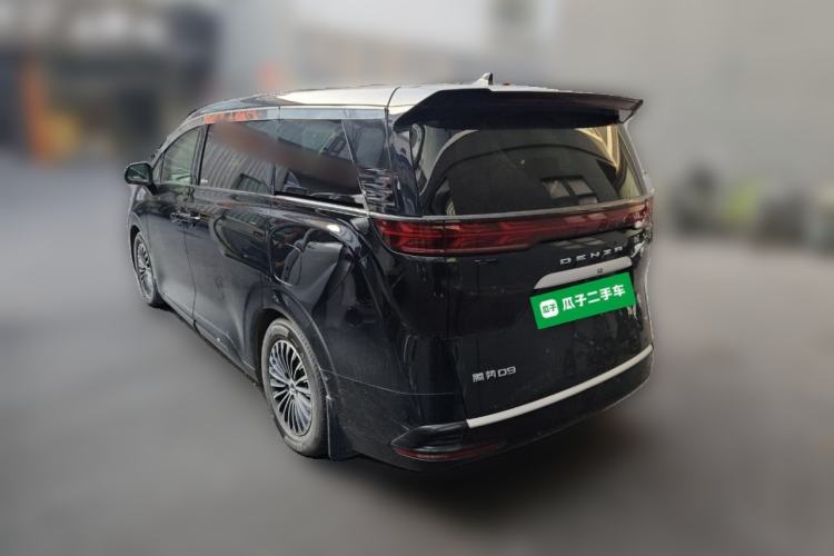 Used Denza D9 2023 DM-i 965 Luxury Model
