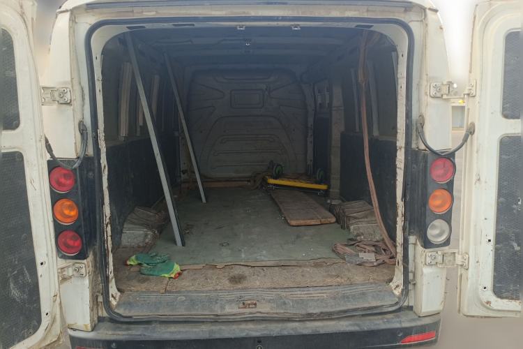 Used Farizon Xingxiang V 2022 Xingxiang V6E Long Wheelbase Guoxuan 41.93 kWh Trunk