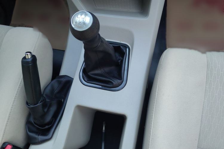 Used FORTHING Lingzhi 2019 M5L 1.6L 7-Seater Base Model China VI Standard