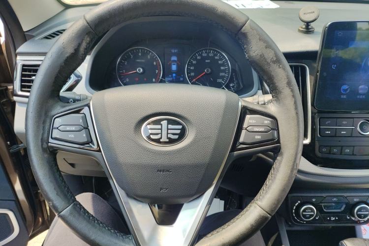 Used FAW Senya R7 2016 1.6L Automatic Prestige Model Steering Wheel
