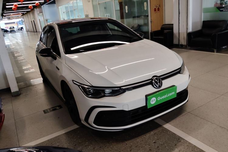 Used Volkswagen Golf 2023 280TSI DSG R-Line Lite Front Right 45 Deg