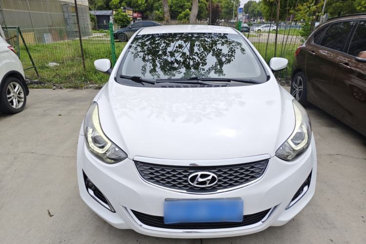 Used Hyundai Elantra (5th Generation / Langdong) 2016 1.6L Automatic Smart Version
