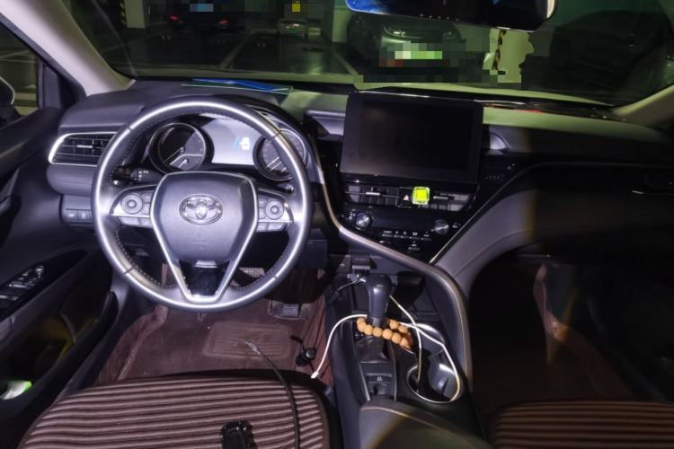 Used Toyota Camry 2021 2.0G Luxury Edition
