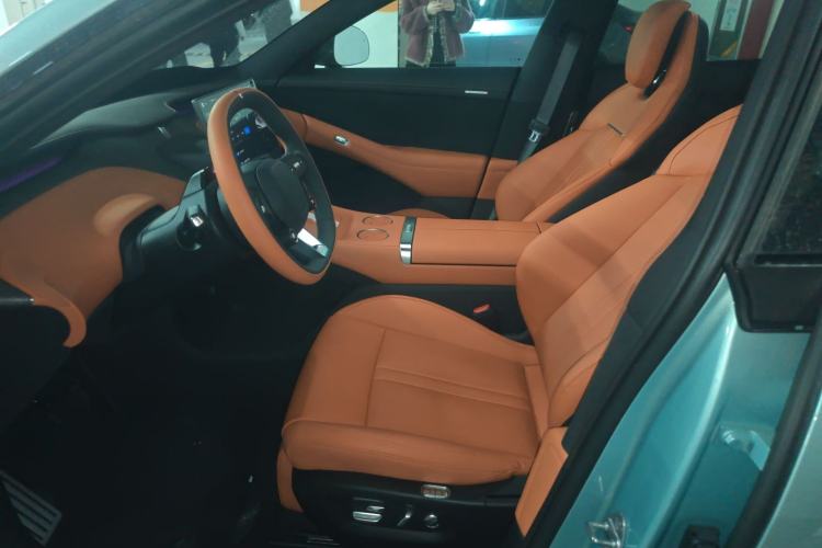 Used Xiaomi Auto YU7 2025 Ultra-Long Range All-Wheel Drive Pro Version
