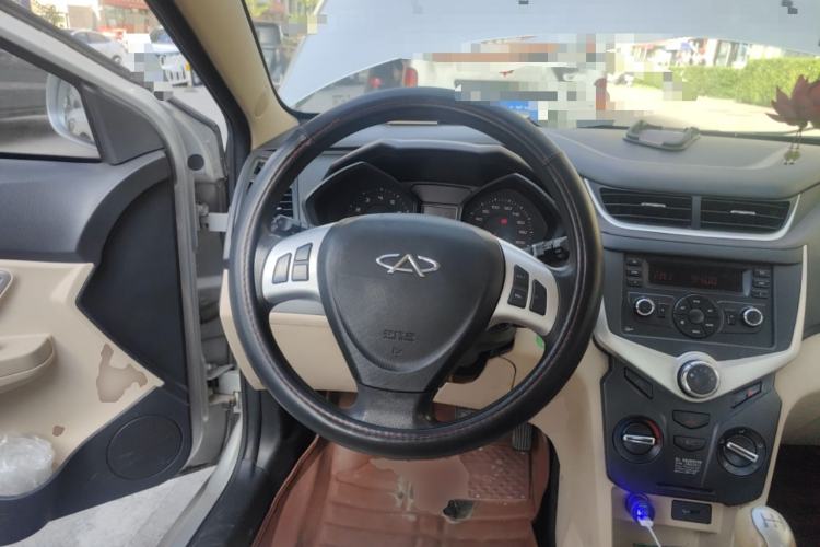 Used Chery Fengyun 2 2013 Hatchback 1.5L Manual Ruiyi Edition