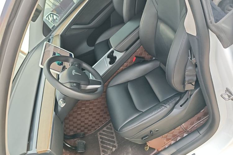 Used Tesla Model Y 2022 Rear-Wheel-Drive Version