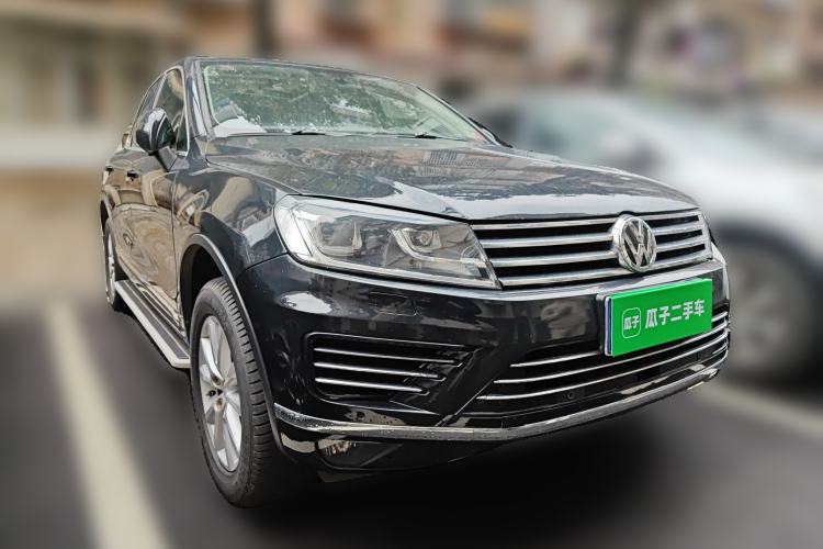 Used Volkswagen Touareg 2017 3.0 TSI Touareg Model Front Right 45 Deg