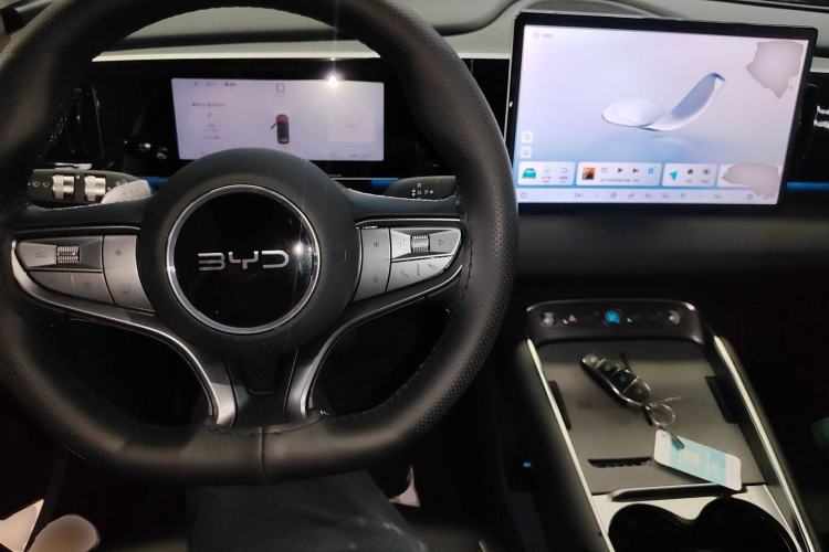 Used BYD Sealion 05 EV 2025 520 km Flagship SmartDrive Version Center Console