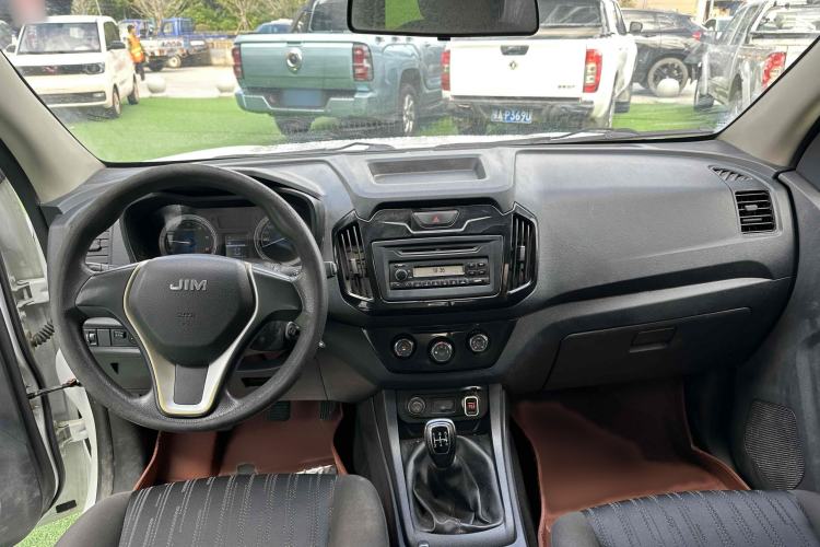 Used Isuzu JLM 2018 2.8T Classic Edition Two-Wheel Drive Luxury Version JE493ZLQ5F