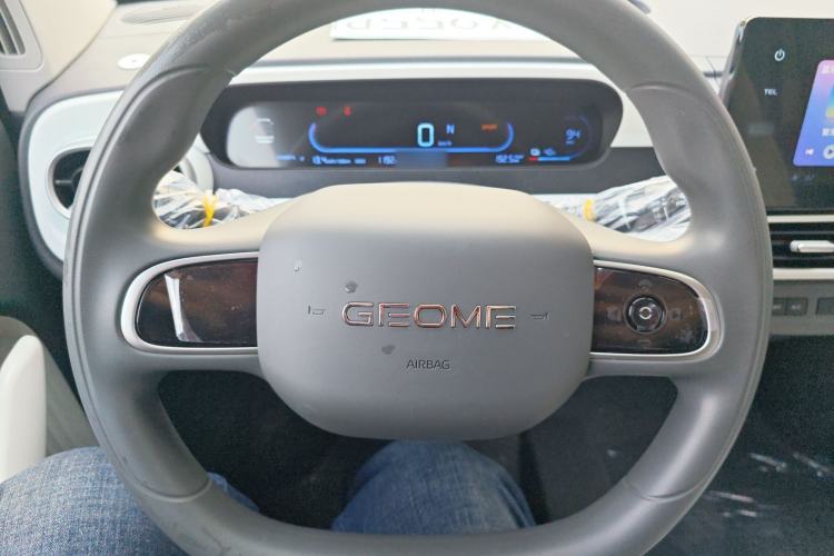 Used Geely Galaxy Panda 2025 210 km – Yuanqi Bear Steering Wheel
