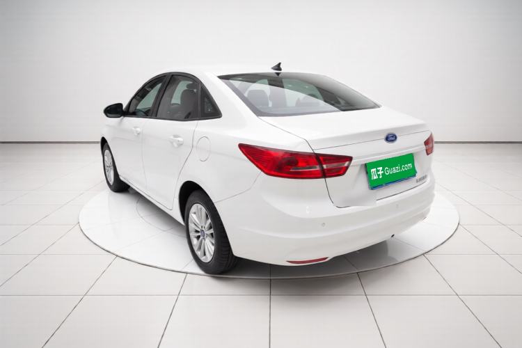 Used Ford Escort 2015 1.5L Manual Comfort Model Rear Left 45 Deg