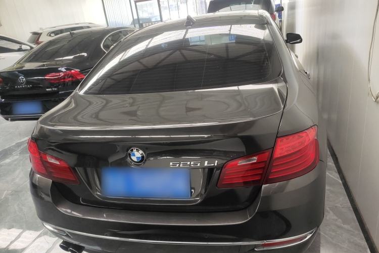 Used BMW 5 Series 2014 525Li Luxury Design Package
