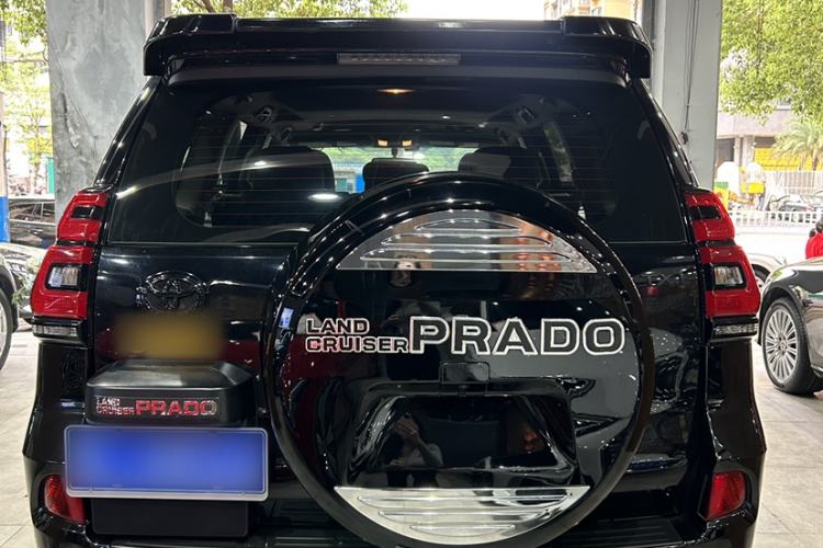 Used Toyota Prado  Exterior 5