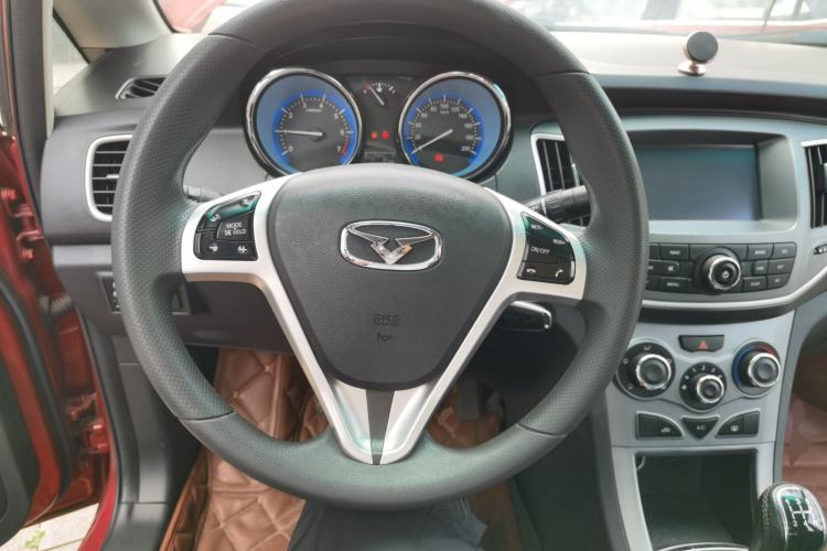 Used Cowin C3 2015 1.5L Manual Gold Diamond Edition Steering Wheel