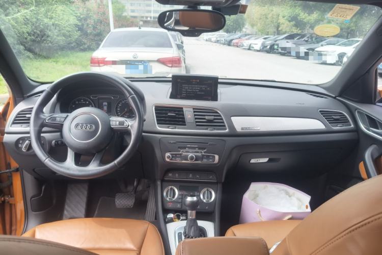 Used Audi Q3 2015 40 TFSI quattro off-road model
