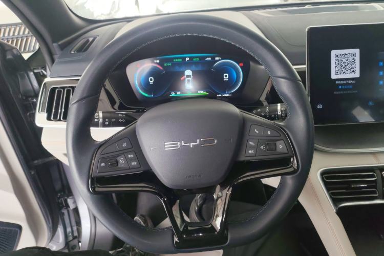 Used BYD Song PLUS New Energy 2024 Honor Edition EV 520km Luxury Model Steering Wheel
