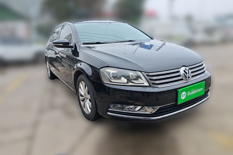 Used Volkswagen Magotan 2013 1.8TSI Luxury Model Front Right 45 Deg