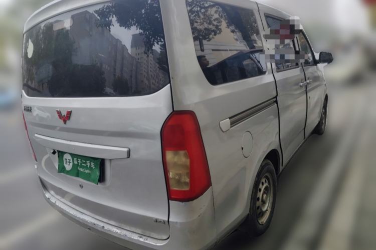 Used Wuling Rongguang V 2015 1.2L Base Version