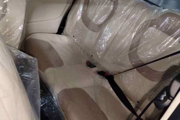 Used Wuling Hongguang MINIEV 2024 3rd Generation 215km Youth Edition Left Rear Seat