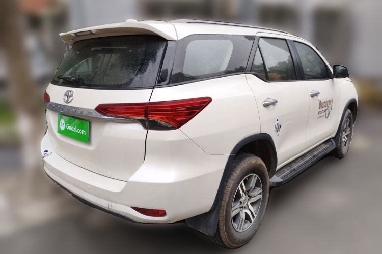 Used Toyota Fortuner 2016 2.7L Middle East Version Rear Right 45 Deg
