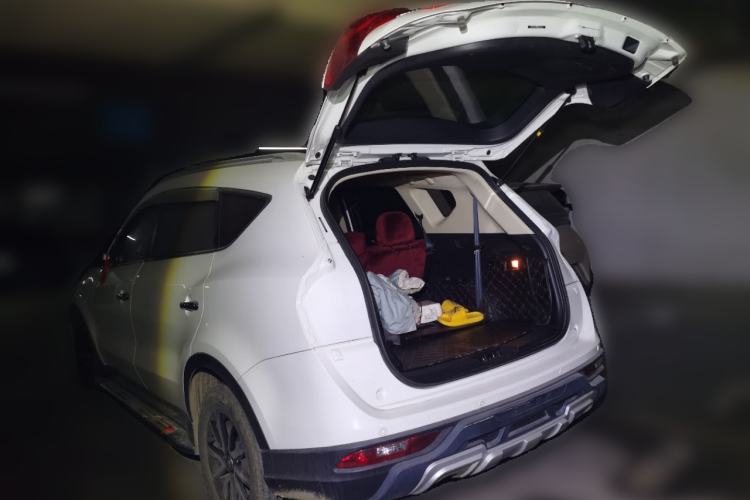 Used Dongfeng Fengon 580 2017 1.5T CVT Luxury Model
