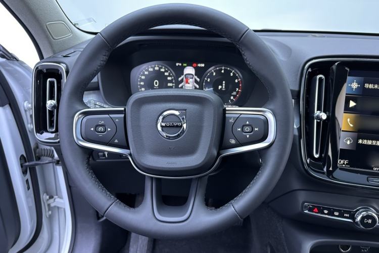 Used Volvo XC40 2022 T4 Four-Wheel Drive Smart & Stylish Edition
