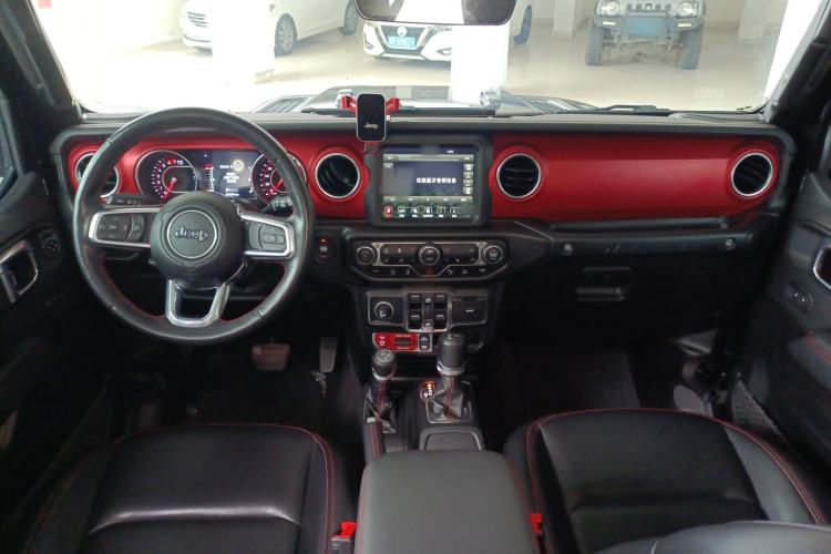 Used Jeep Wrangler 2021 2.0T Robin Hood Four-Door Edition Center Console