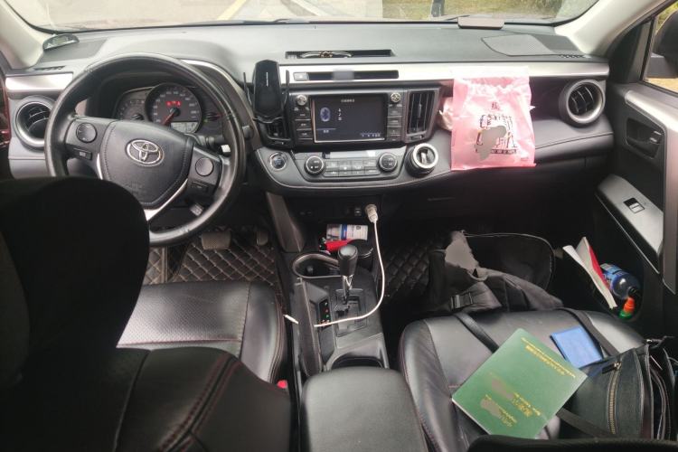 Used Toyota RAV4 2016 2.0L CVT Two-Wheel Drive Fashion Edition China V Standard