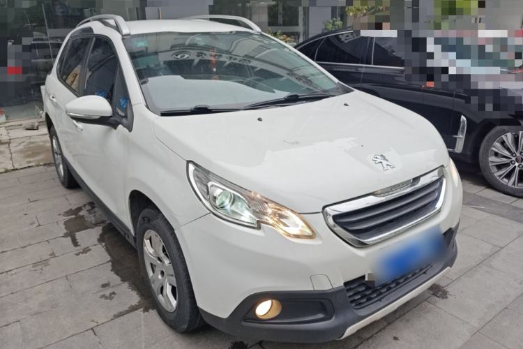 Used Peugeot 2008 2014 1.6L Automatic Trend Edition Front Right 45 Deg