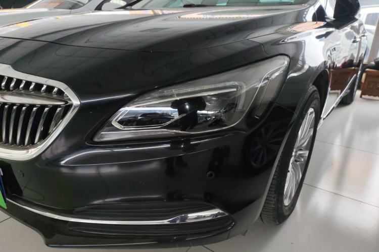 Used Buick LaCrosse 2018 30H Elite Edition
