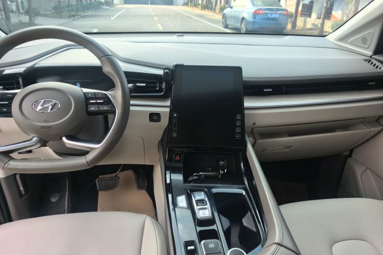 Used Hyundai Custo 2021 270TGDi Prestige LUX
