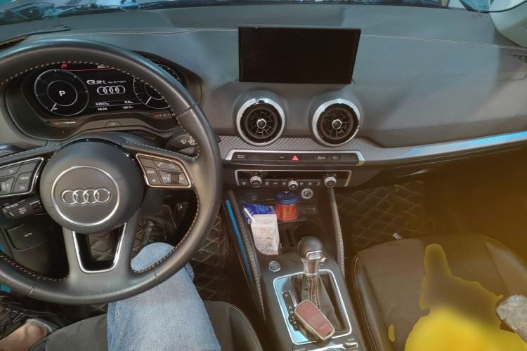 Used Audi Q2L e-tron 2022 Q2L e-tron Pure Electric Smart Enjoyment Model Center Console